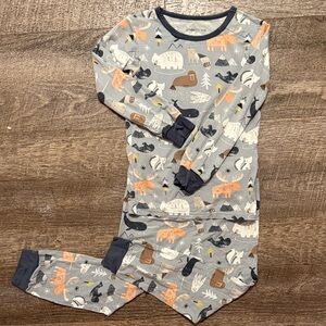 Magnetic Me Long Sleeve Modal No Drama Pajama in “Baffin Bay” on Smoky Grey